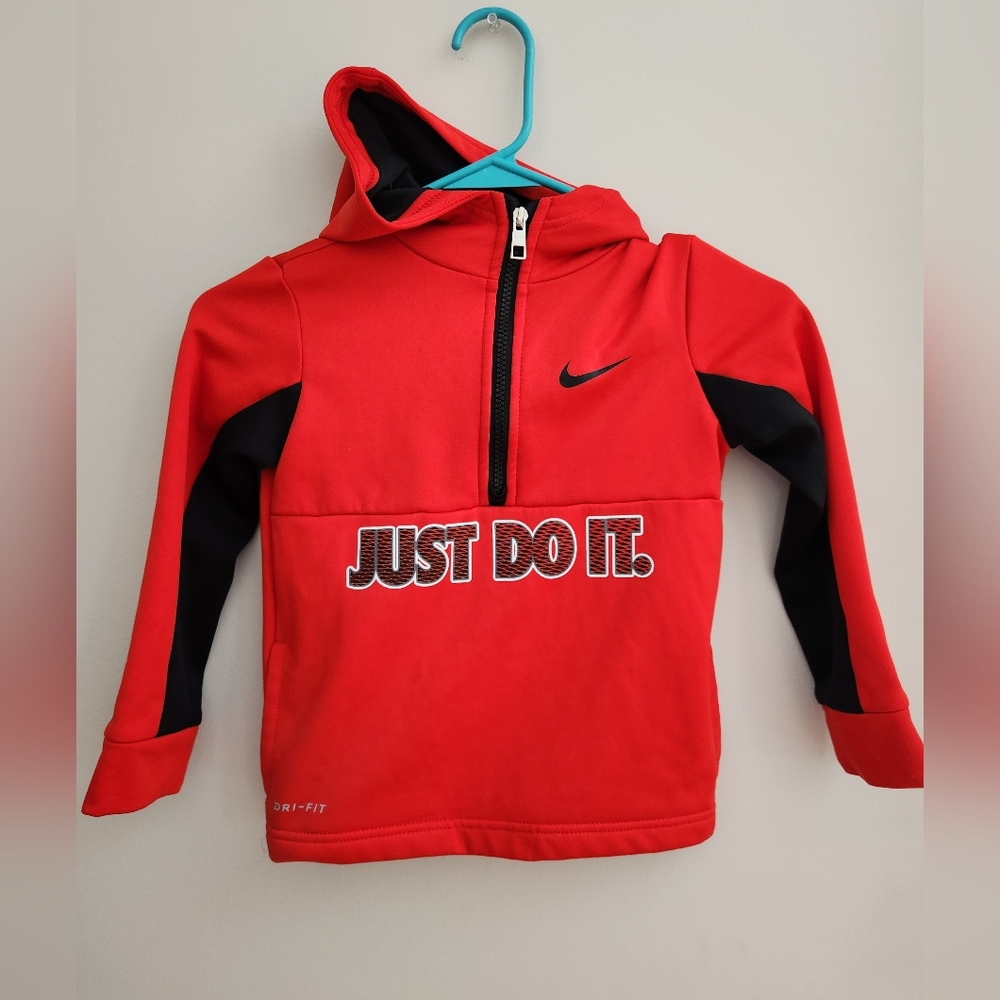 Kids Nike sweater. Size 4-XS